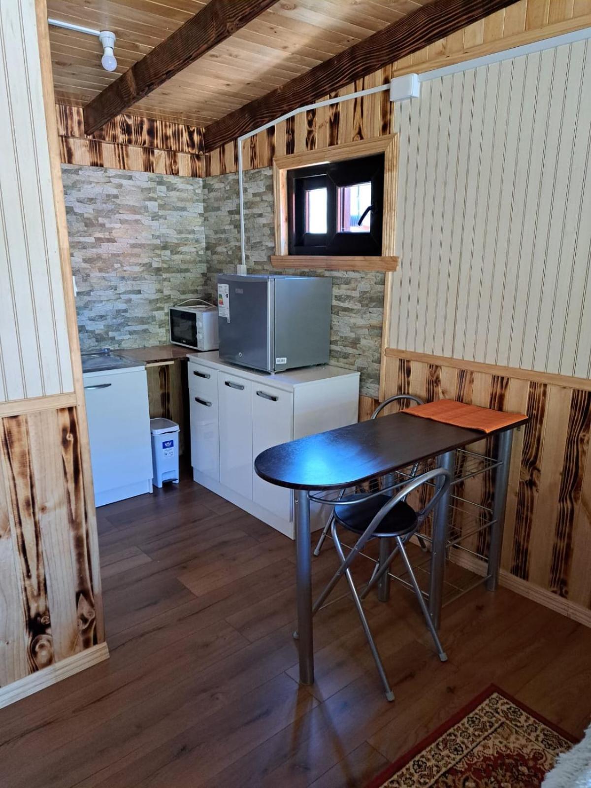 Hostal Robinson Пуерто Пуюхуапи Екстериор снимка